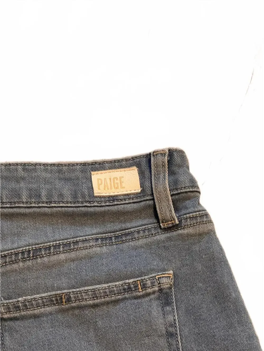 PAIGE | Denim Shorts Cutoff Size 27